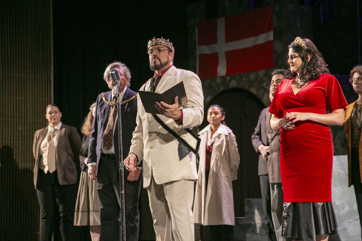 This is a sample image caption.