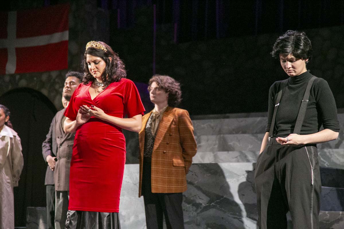 This is a sample image caption.