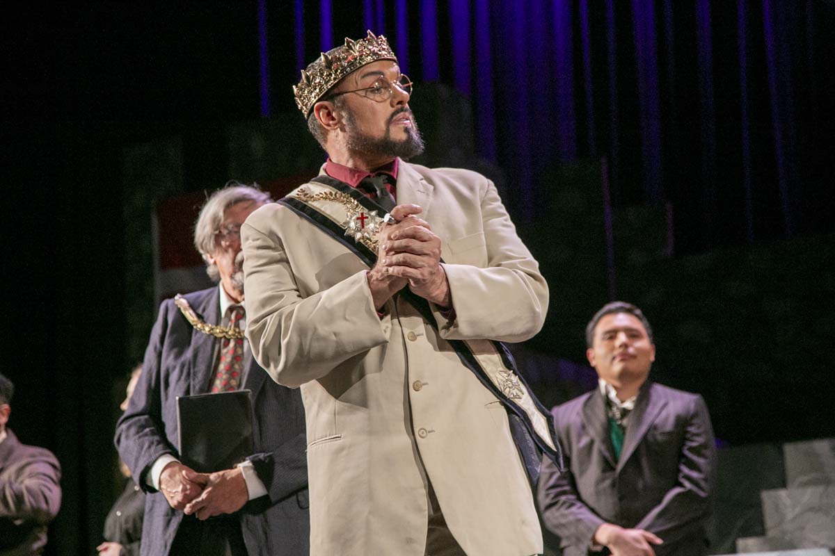 This is a sample image caption.