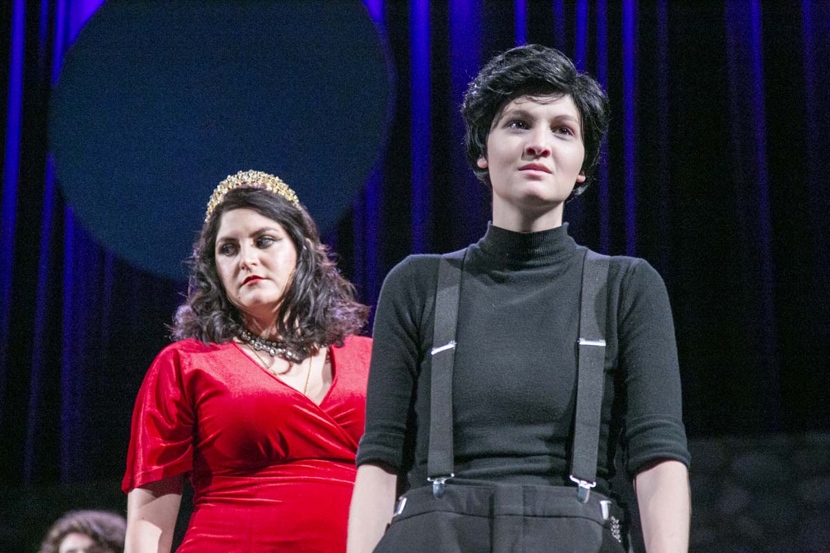 This is a sample image caption.