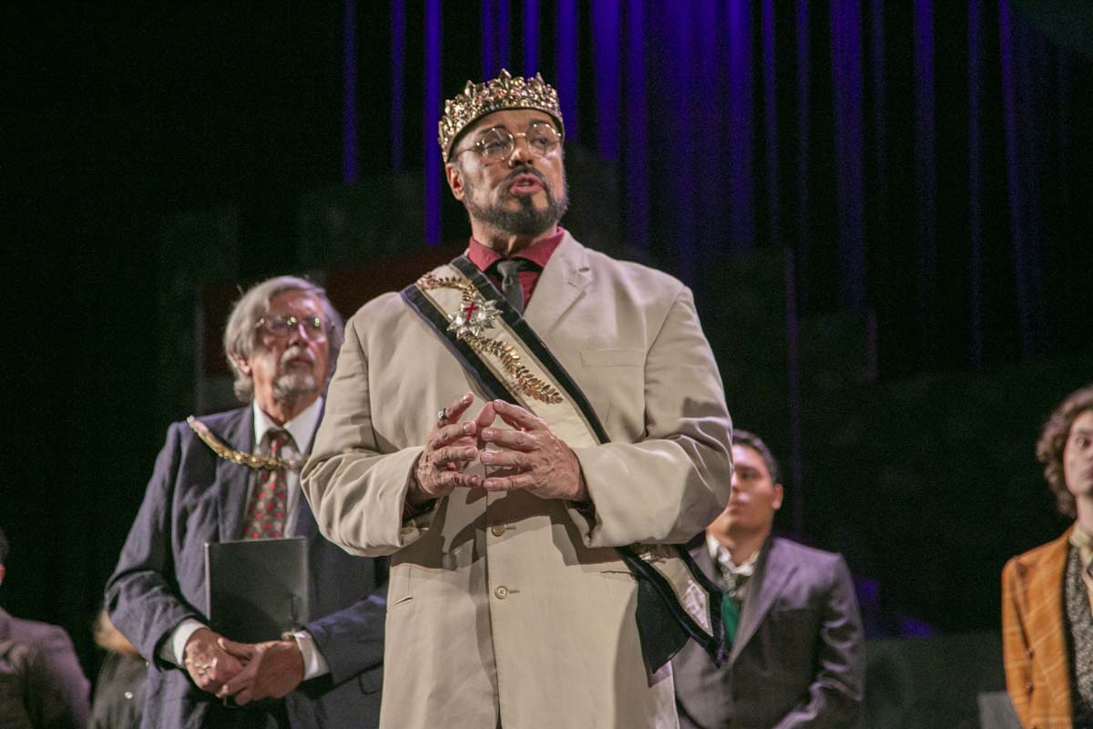 This is a sample image caption.