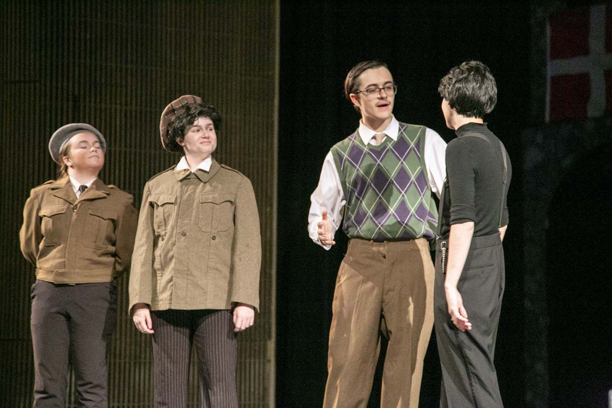 This is a sample image caption.