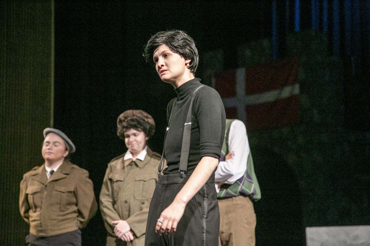 This is a sample image caption.