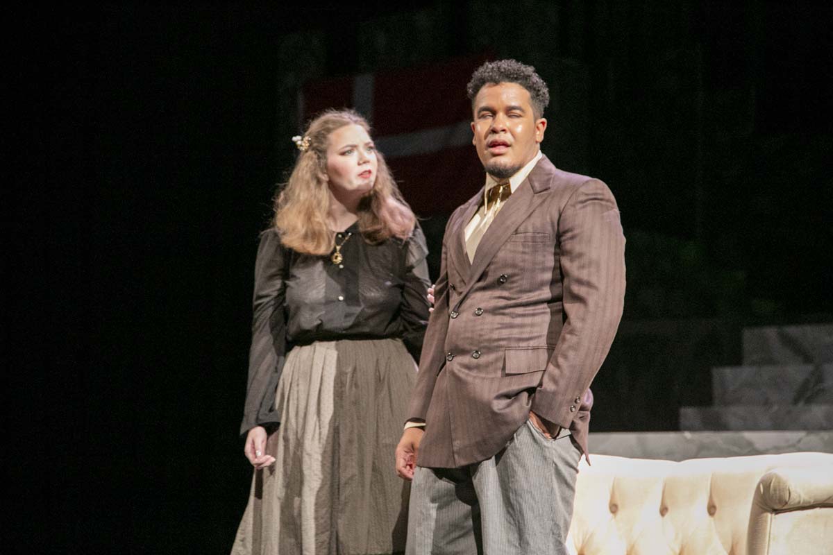 This is a sample image caption.