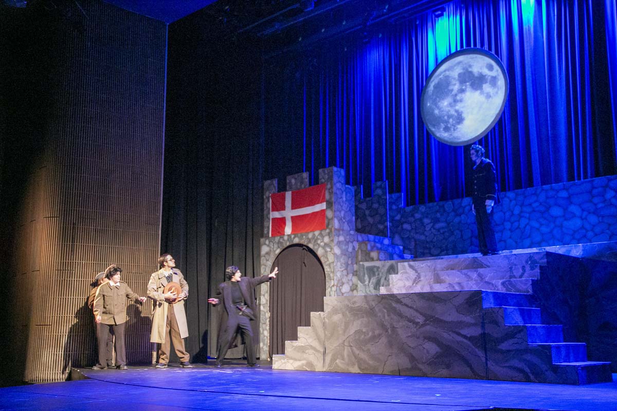 This is a sample image caption.