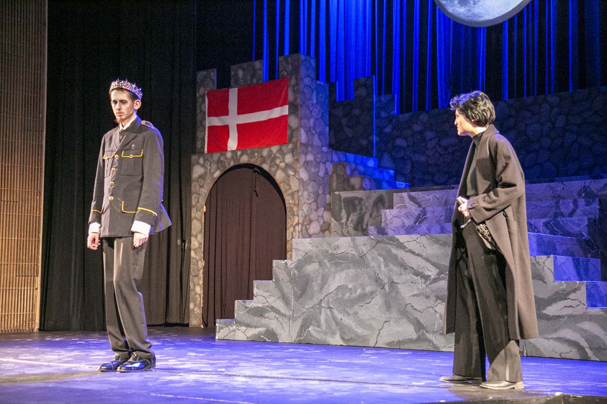 This is a sample image caption.