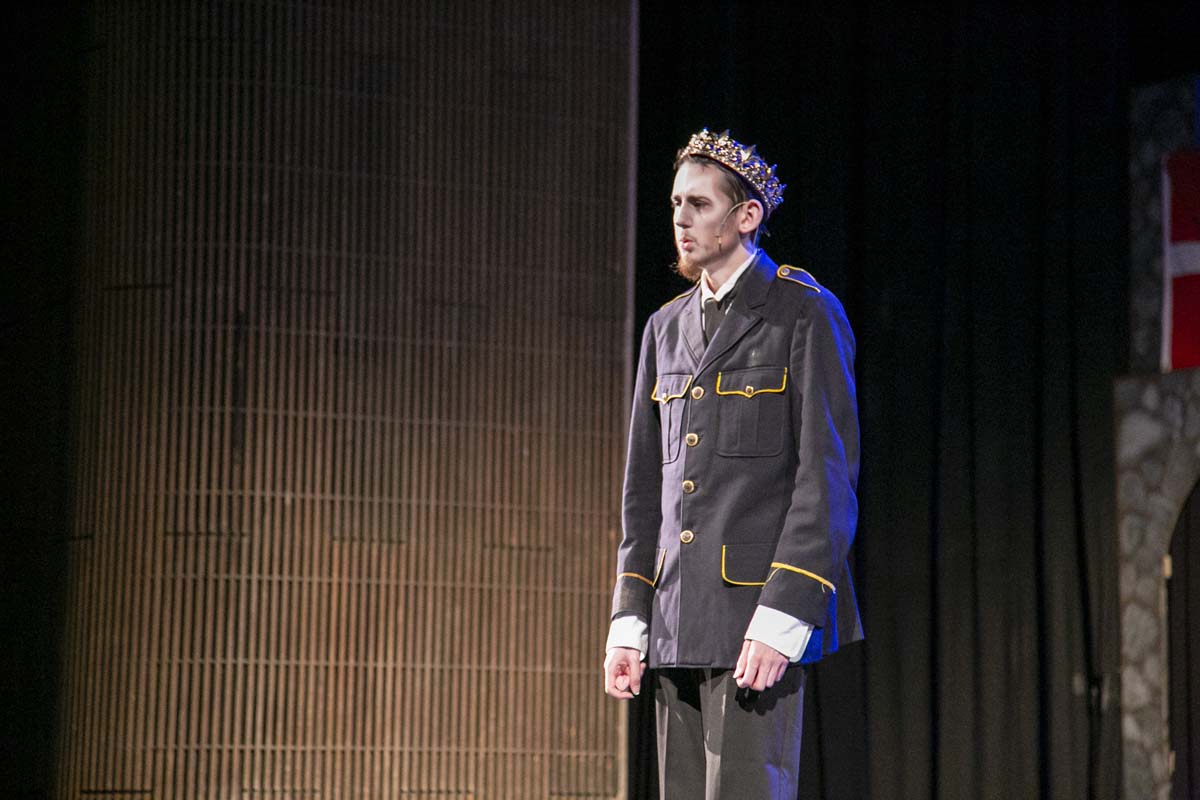 This is a sample image caption.