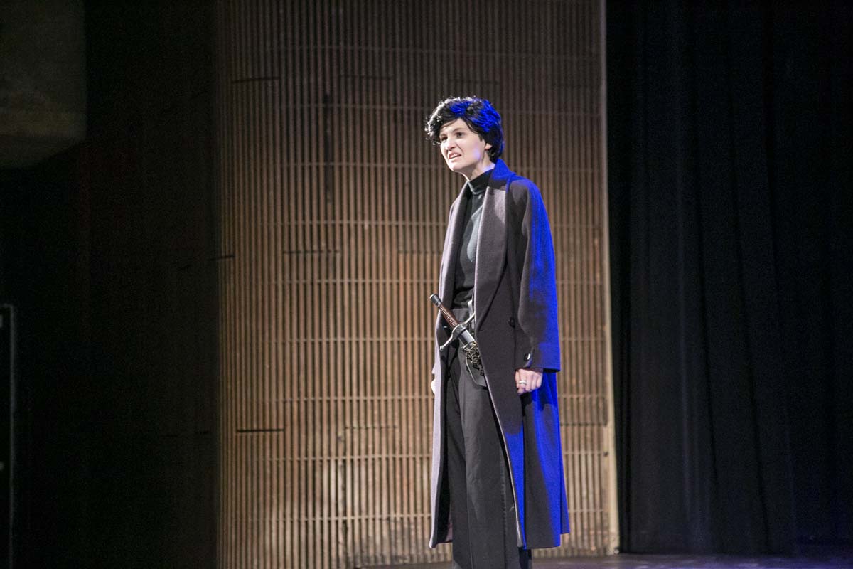 This is a sample image caption.