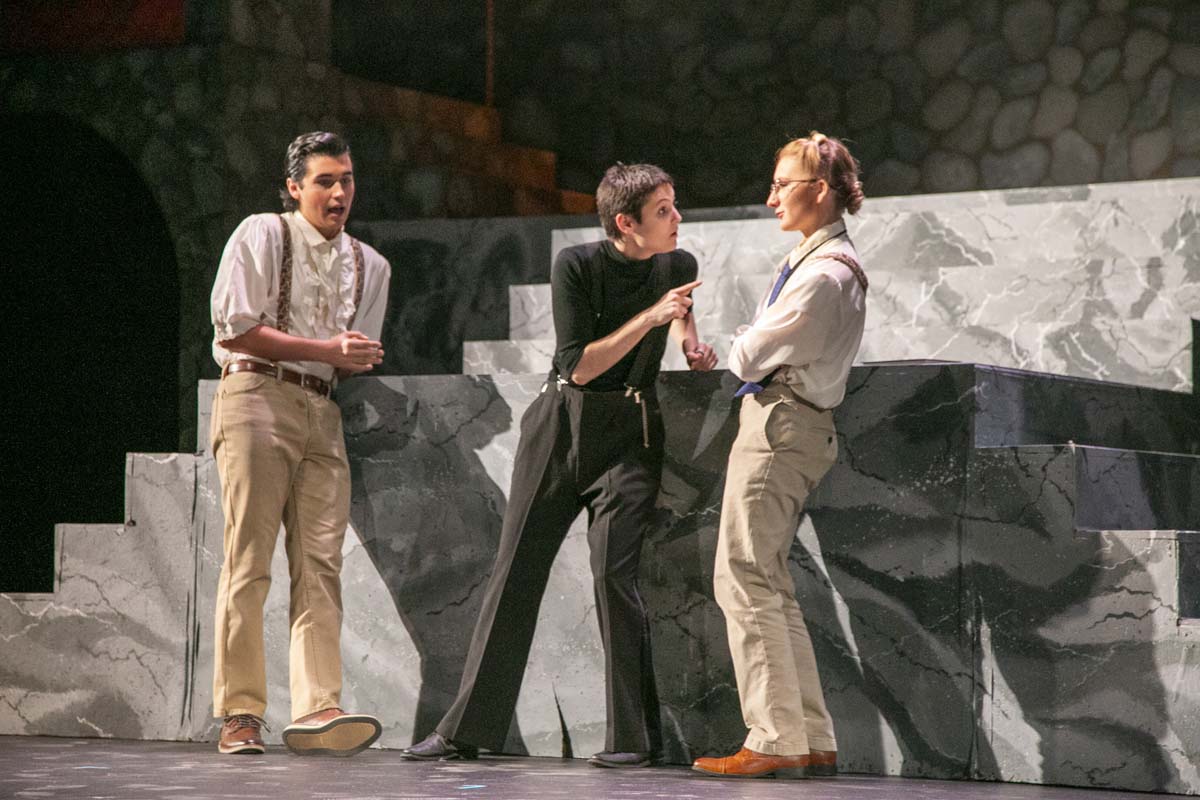 This is a sample image caption.