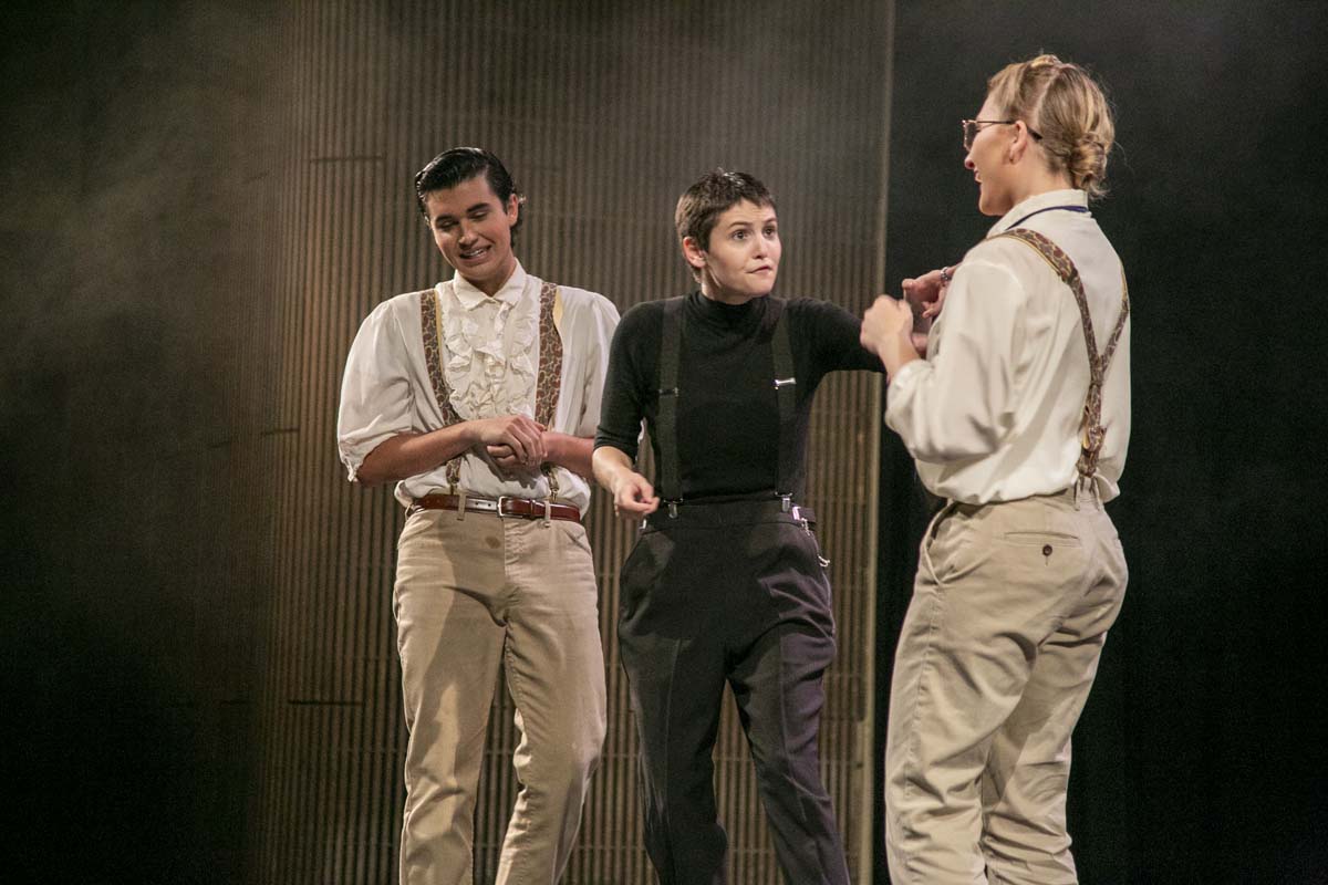 This is a sample image caption.