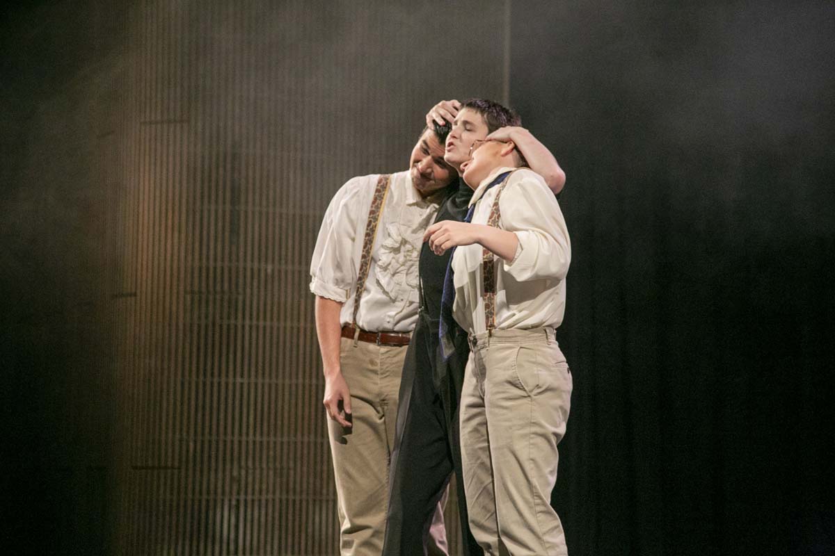 This is a sample image caption.