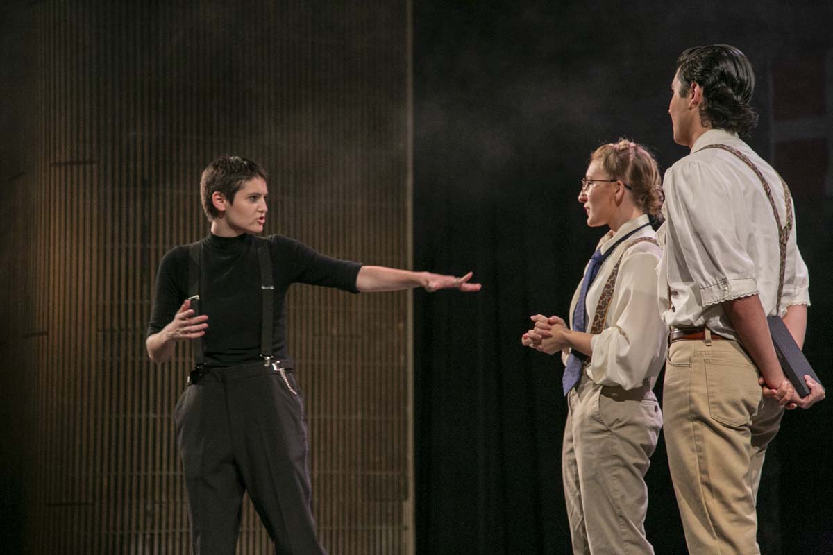 This is a sample image caption.