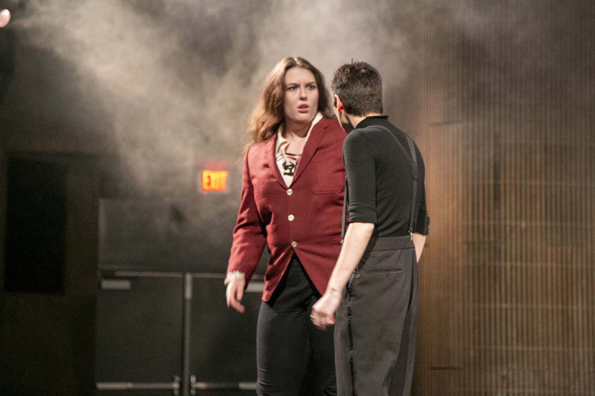 This is a sample image caption.