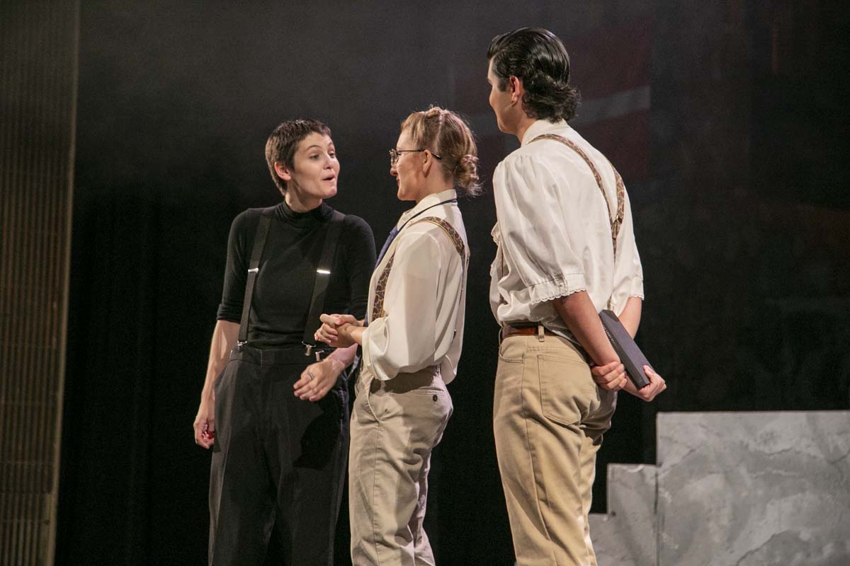 This is a sample image caption.