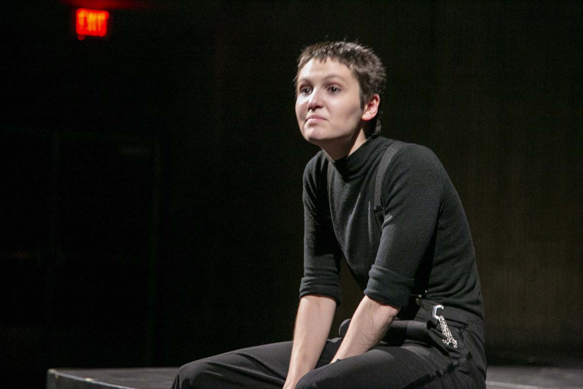 This is a sample image caption.