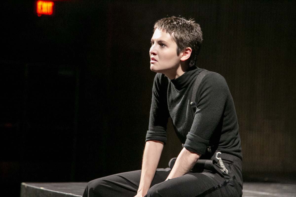 This is a sample image caption.