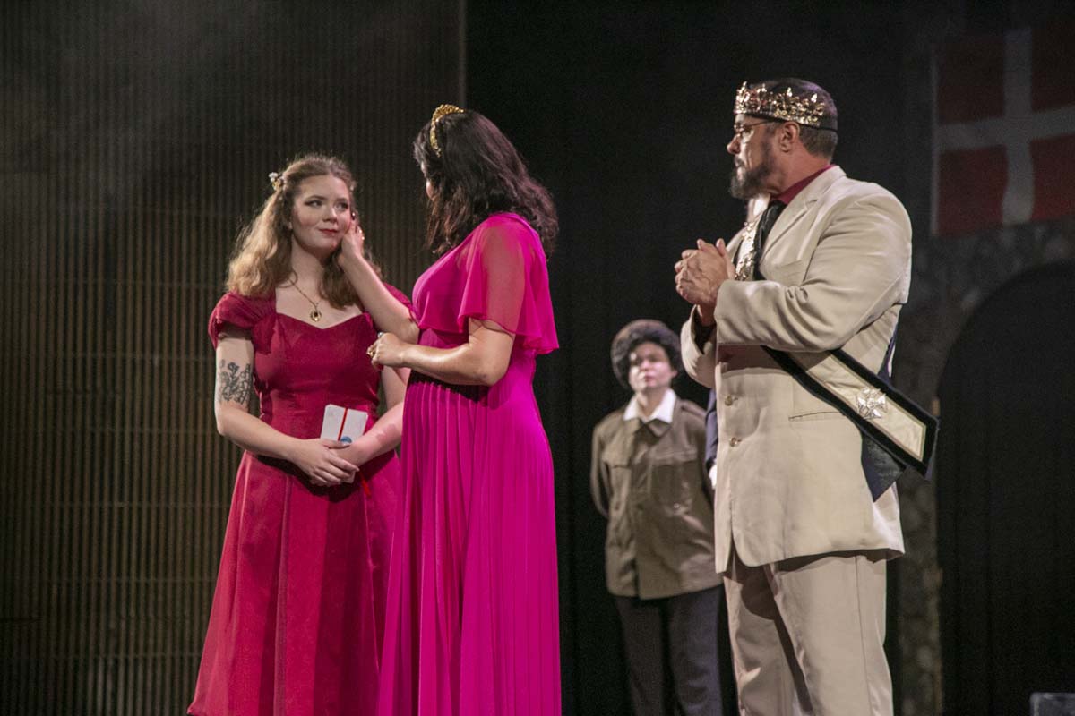 This is a sample image caption.