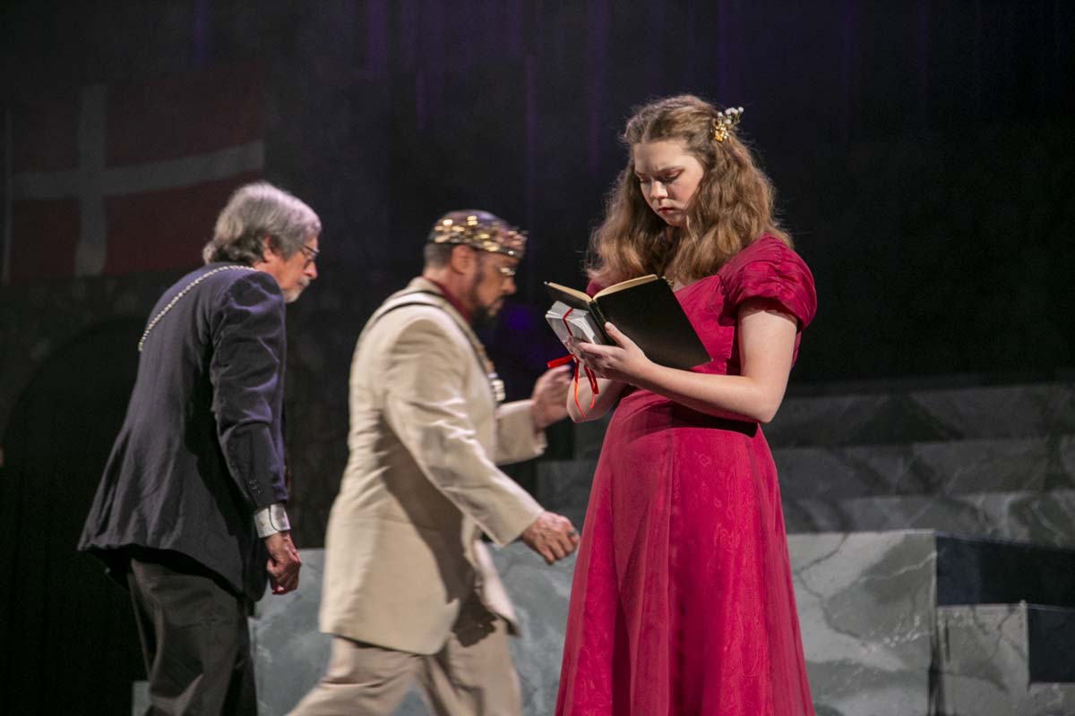 This is a sample image caption.