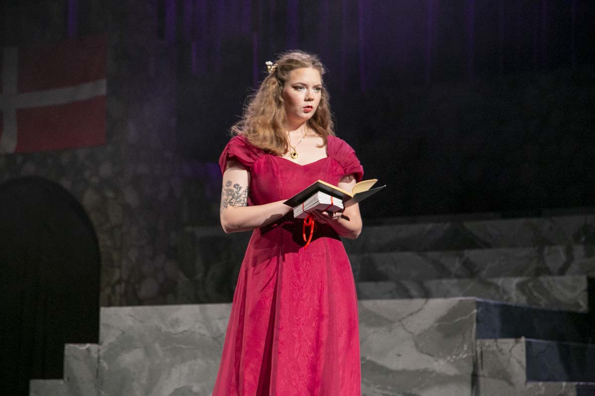 This is a sample image caption.