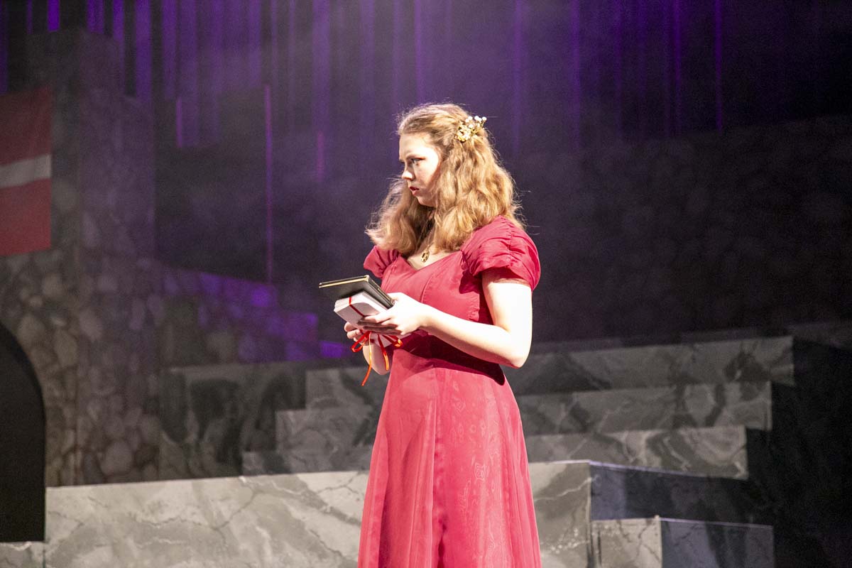 This is a sample image caption.