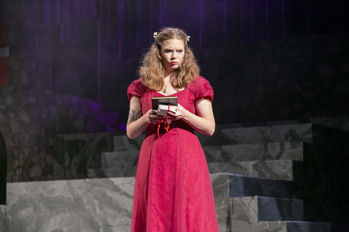 This is a sample image caption.