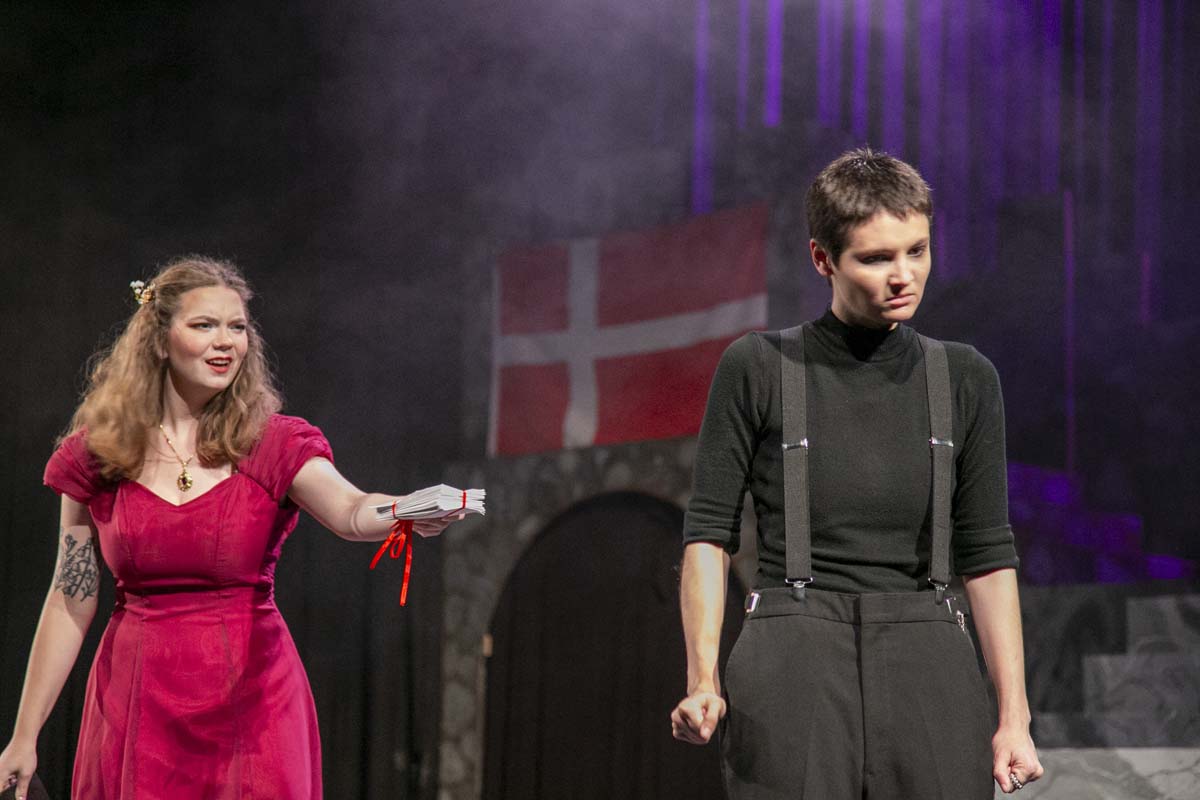 This is a sample image caption.