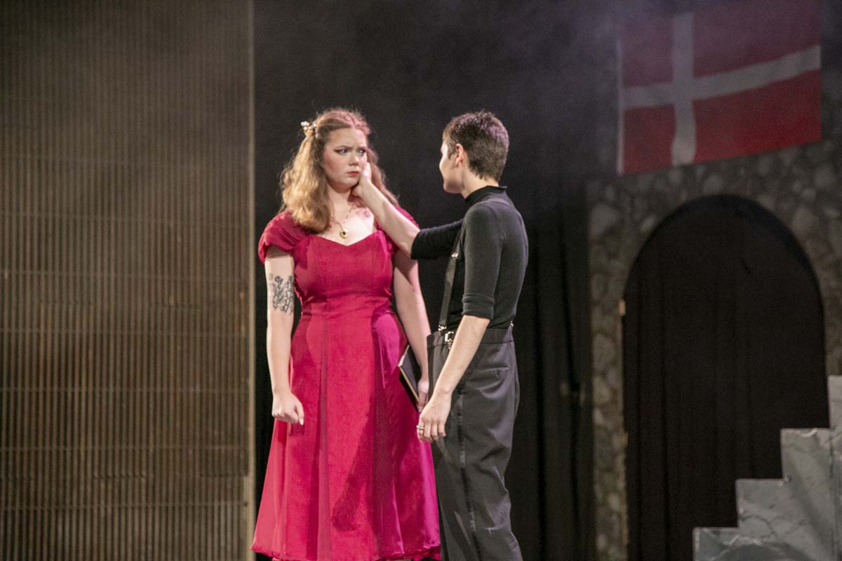 This is a sample image caption.