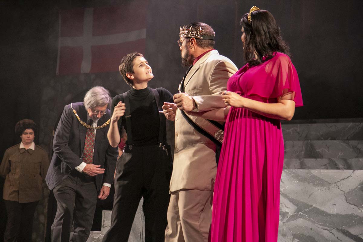 This is a sample image caption.