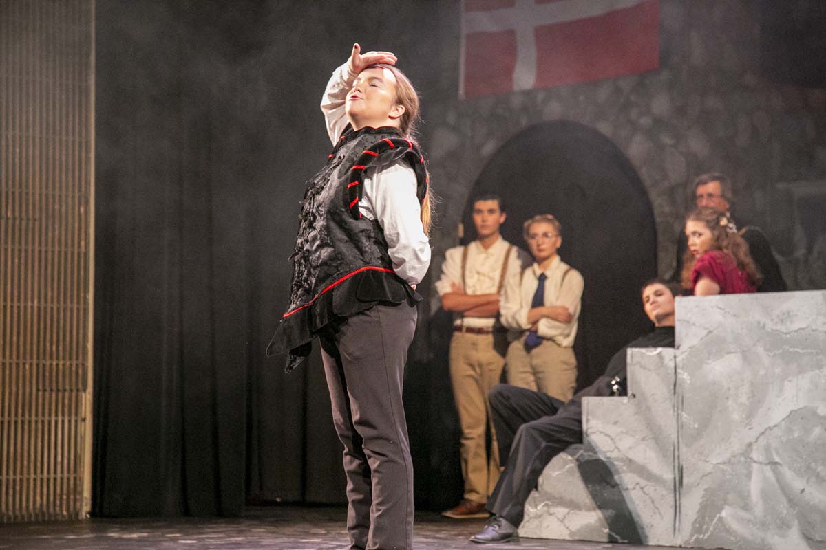 This is a sample image caption.