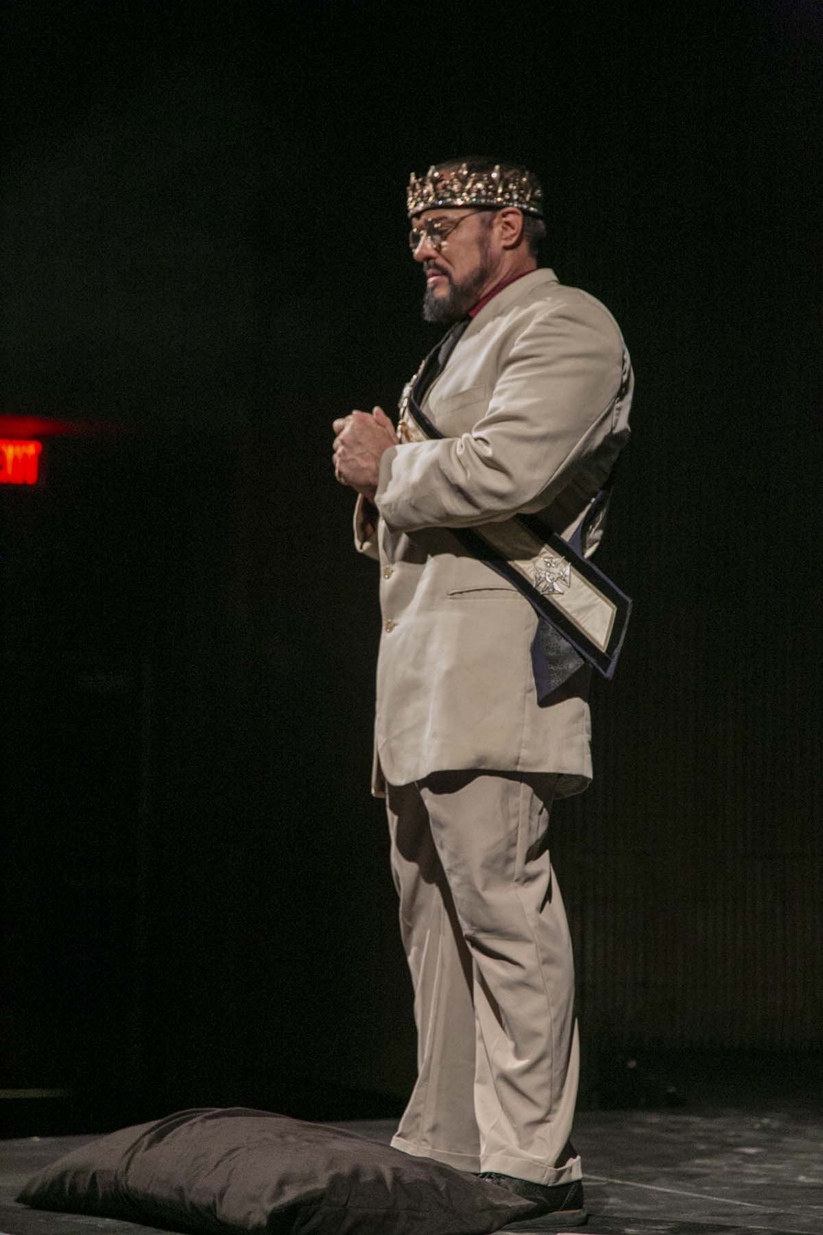 This is a sample image caption.