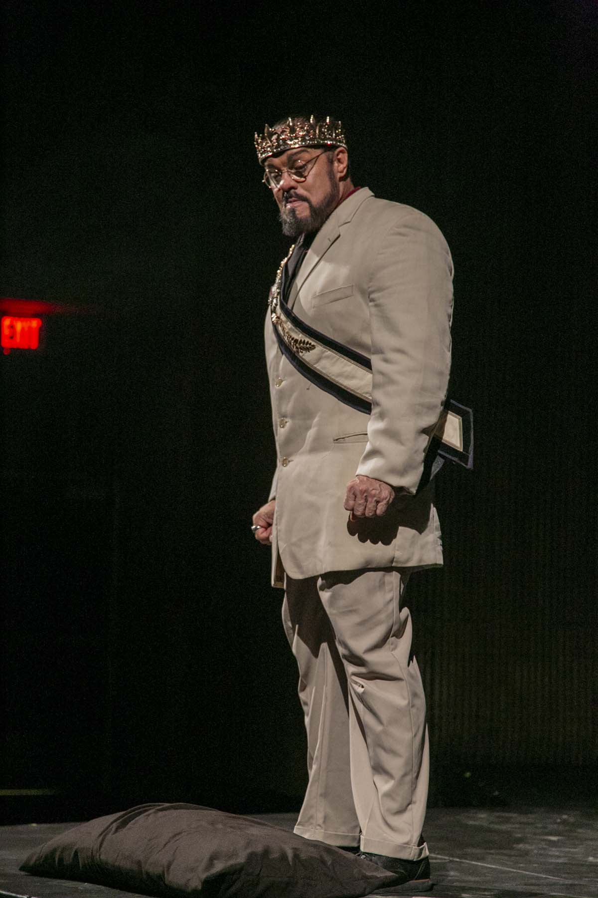 This is a sample image caption.