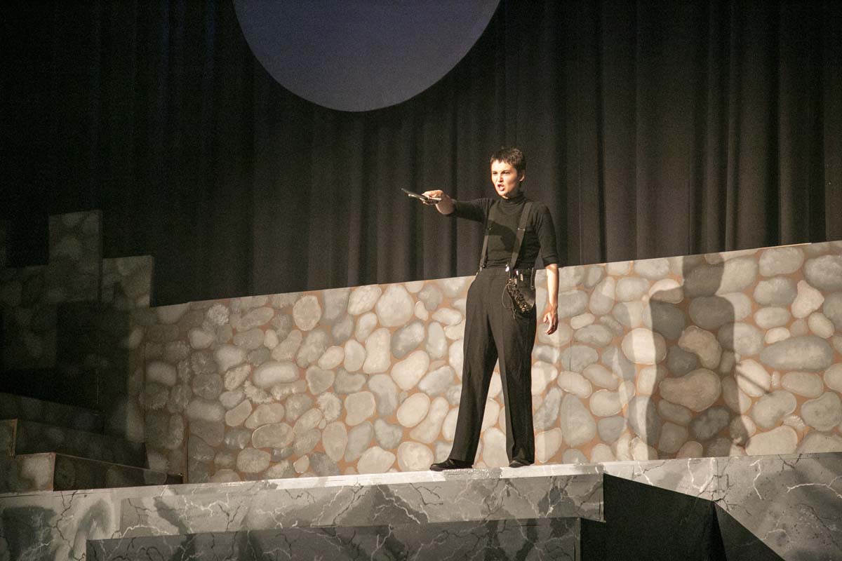 This is a sample image caption.