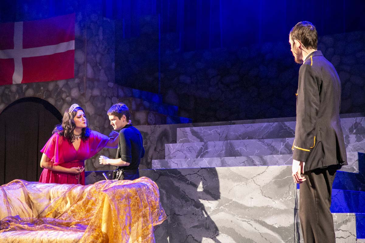 This is a sample image caption.