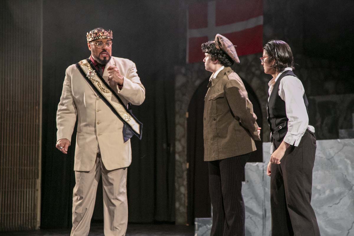 This is a sample image caption.