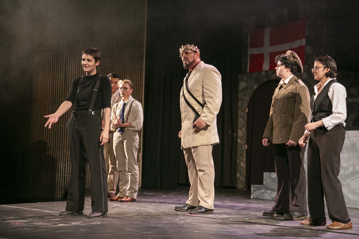 This is a sample image caption.