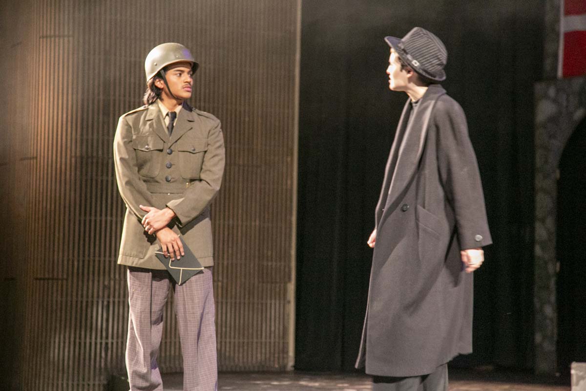 This is a sample image caption.