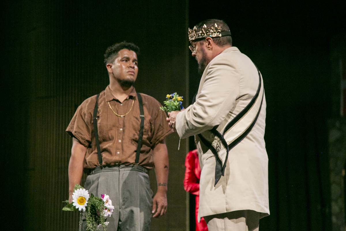 This is a sample image caption.