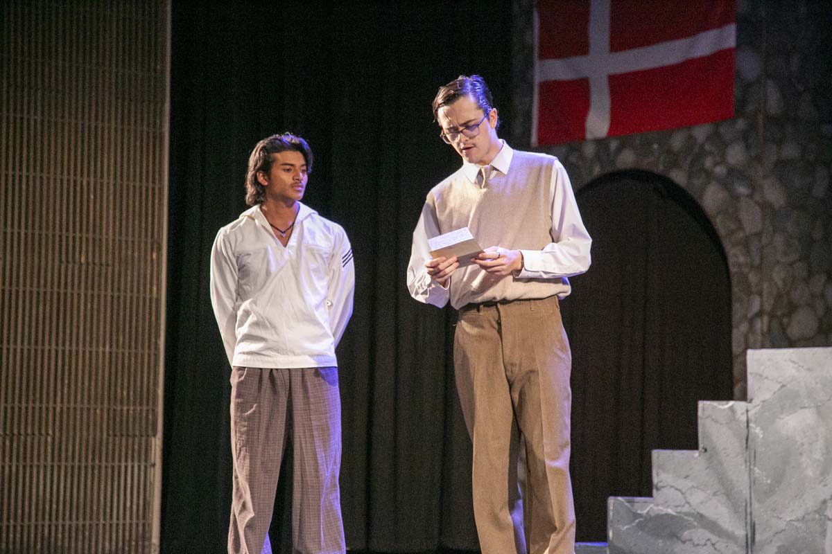 This is a sample image caption.