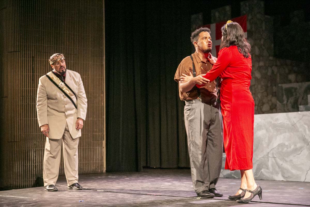 This is a sample image caption.