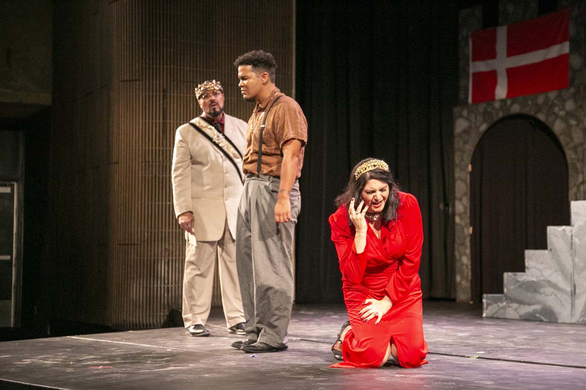 This is a sample image caption.