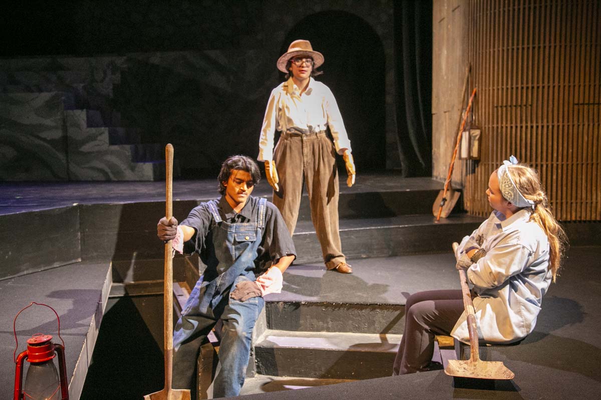 This is a sample image caption.