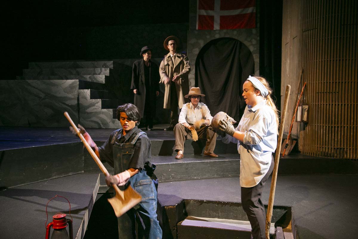 This is a sample image caption.