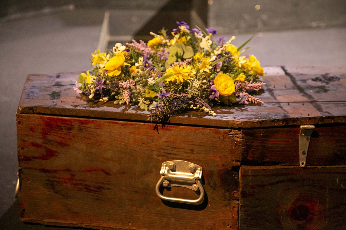 This is a sample image caption.