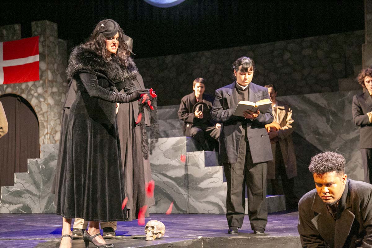 This is a sample image caption.