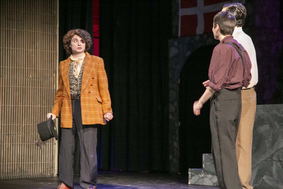 This is a sample image caption.