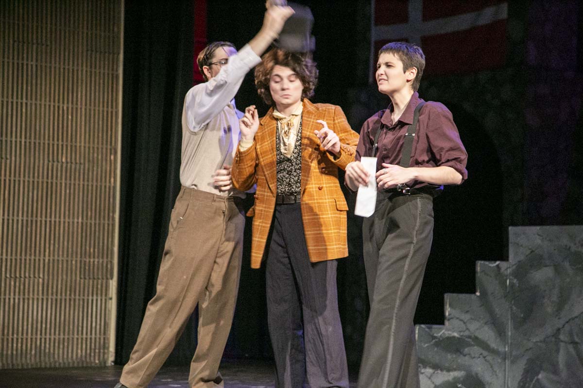 This is a sample image caption.