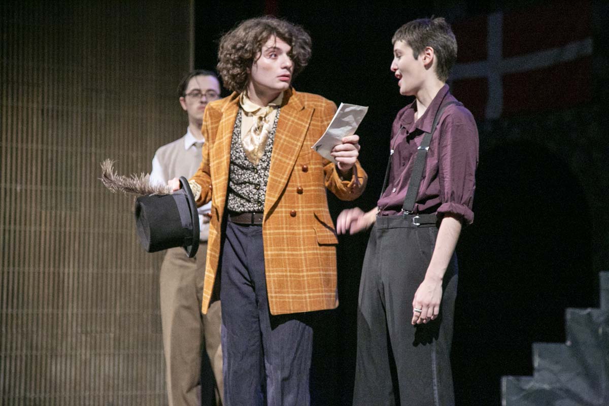 This is a sample image caption.