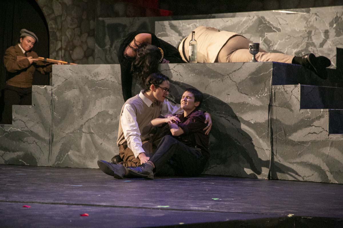 This is a sample image caption.