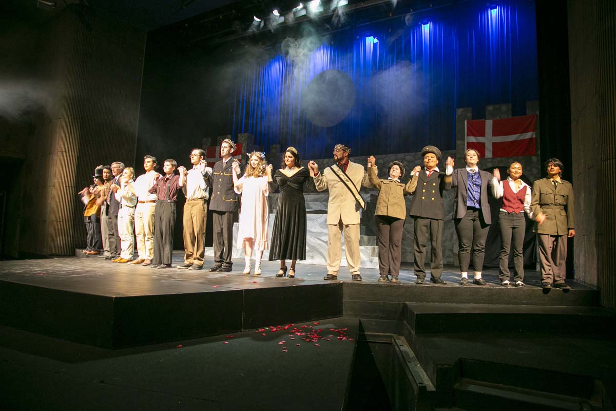 This is a sample image caption.