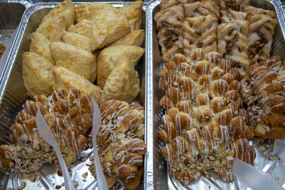 Students celebrate making deans list at event.